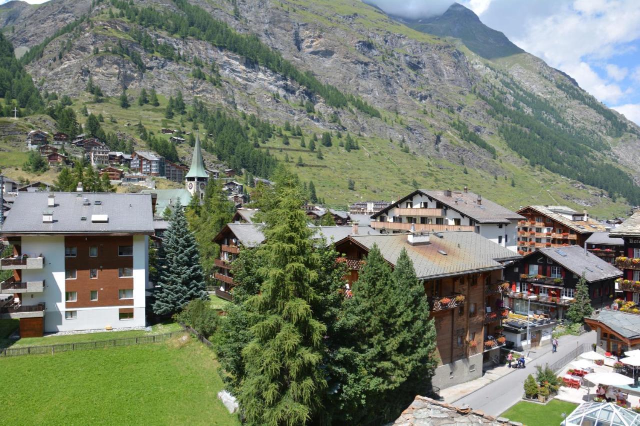Hotel Rhodania Zermatt Exterior photo
